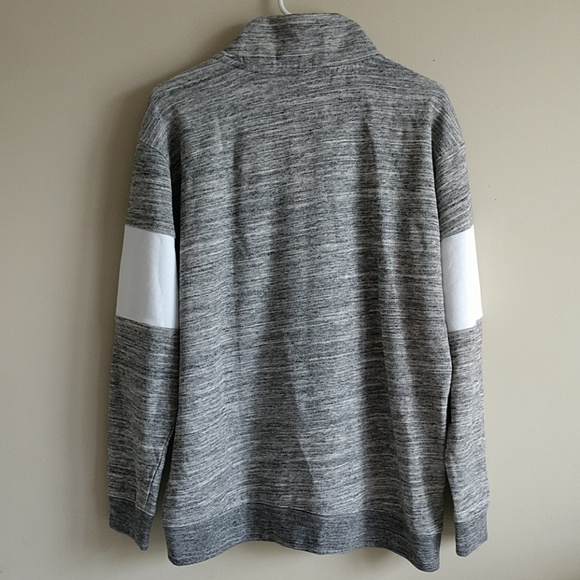 Size M🌺PINK VICTORIA'S SECRET 1/2 ZIP.nwt - Picture 4 of 7